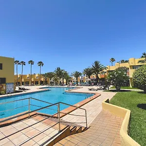  Apartment Seaside : A Cozy In A Peaceful Well Located Complex Spain